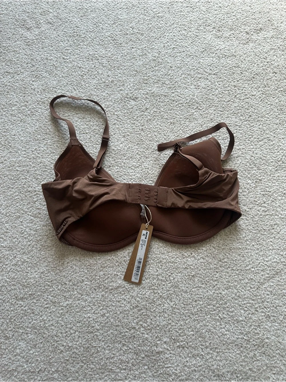 SKIMS NWT Weightless Scoop Bra